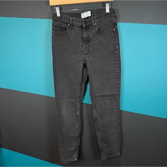 Everlane Women's High Rise Jeans in Charcoal - Picture 2 of 12